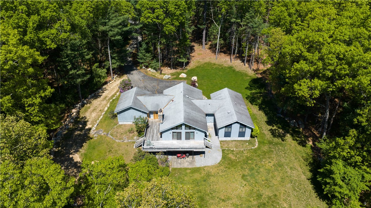 42 Old North Road Coventry, RI 02816 - Photo 5 of 39