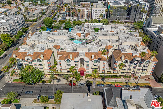 $648,000 | 620 South Gramercy Place, Unit 415, Los Angeles, CA 90010