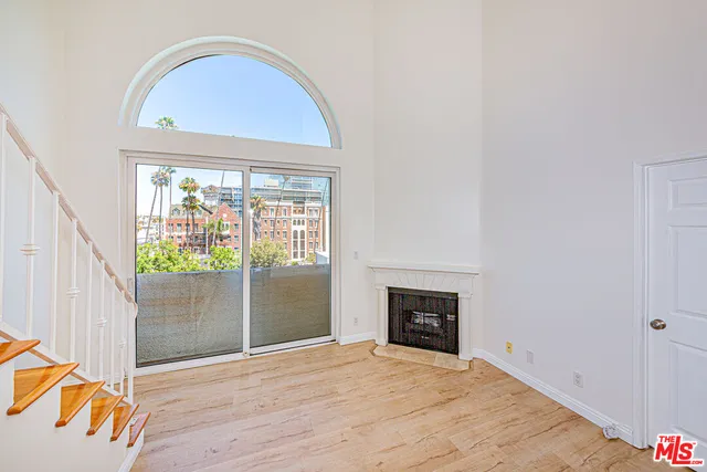 $648,000 | 620 South Gramercy Place, Unit 415, Los Angeles, CA 90010