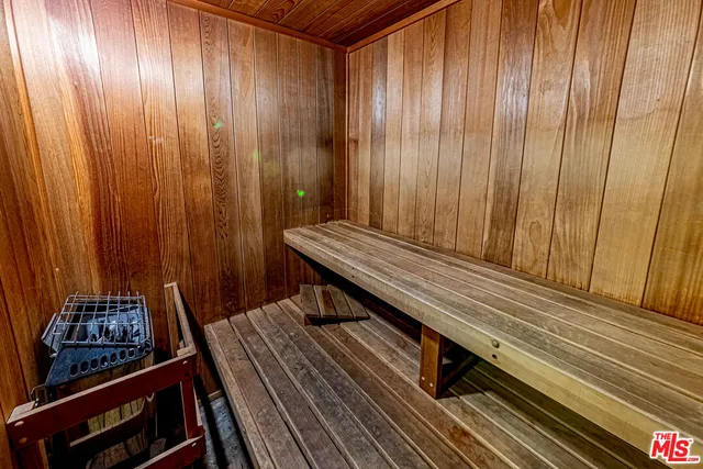 $648,000 | 620 South Gramercy Place, Unit 415, Los Angeles, CA 90010