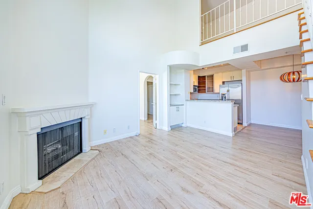 $648,000 | 620 South Gramercy Place, Unit 415, Los Angeles, CA 90010