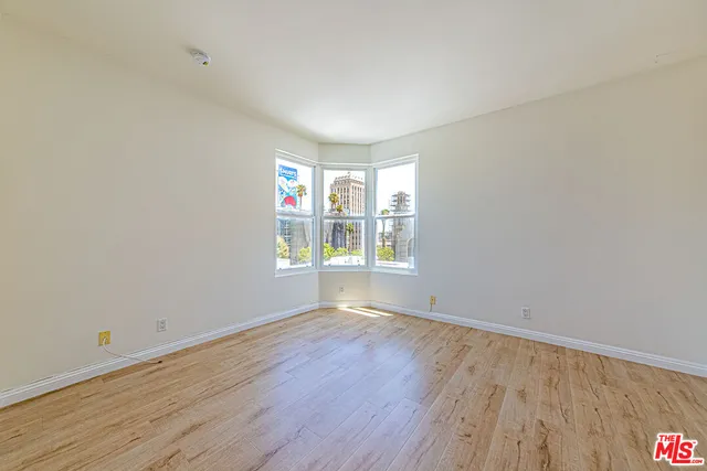 $648,000 | 620 South Gramercy Place, Unit 415, Los Angeles, CA 90010