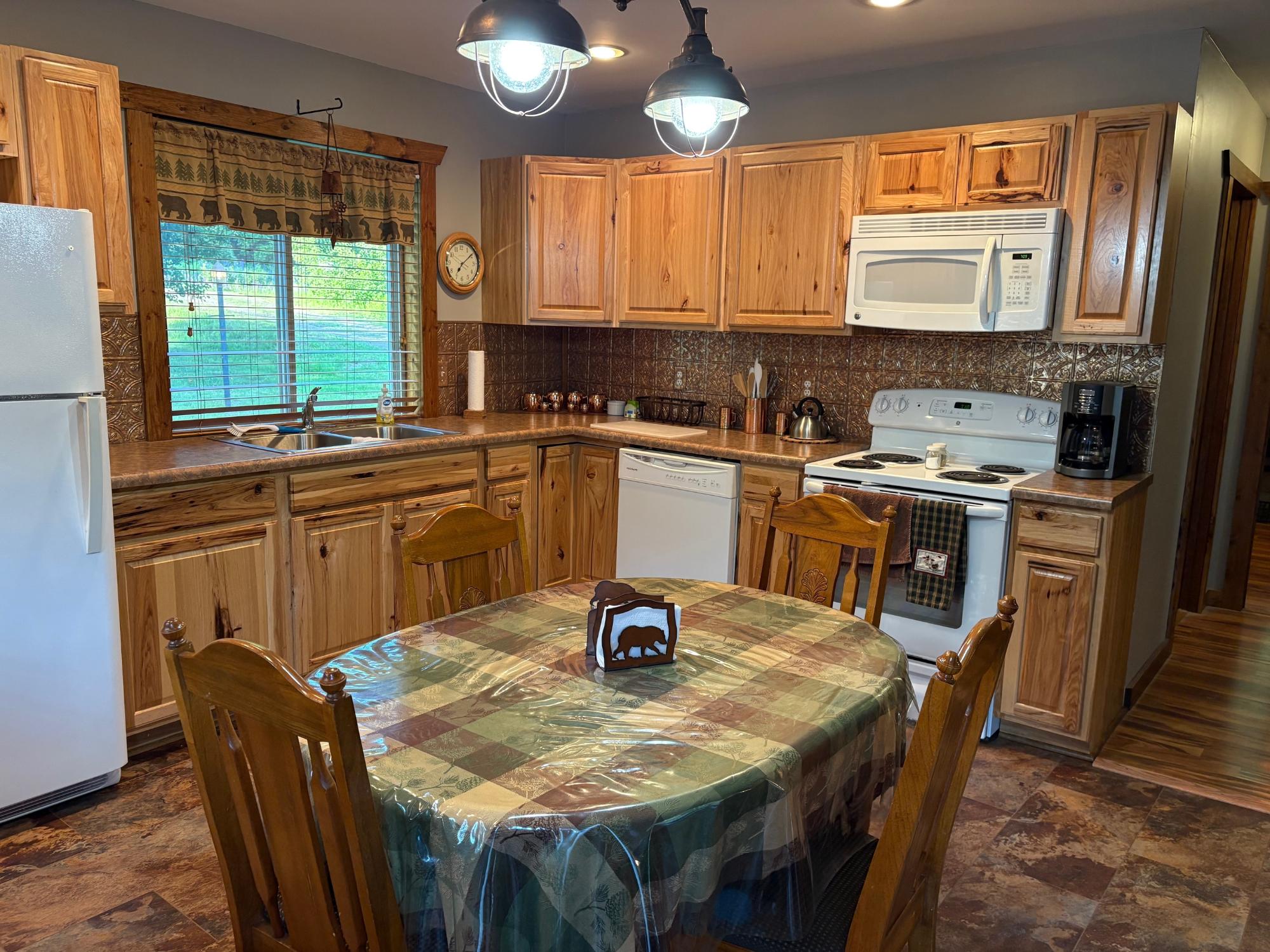 N9640 Ulvila Road Wakefield, MI 49968 - Photo 9 of 32 Gallery Image 9