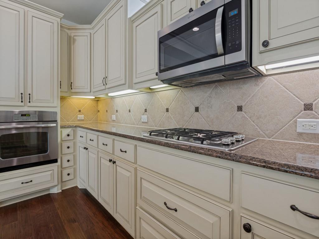 281 Tulip Way Keller, TX 76248 - Photo 7 of 26 Stainless Steel Appliances