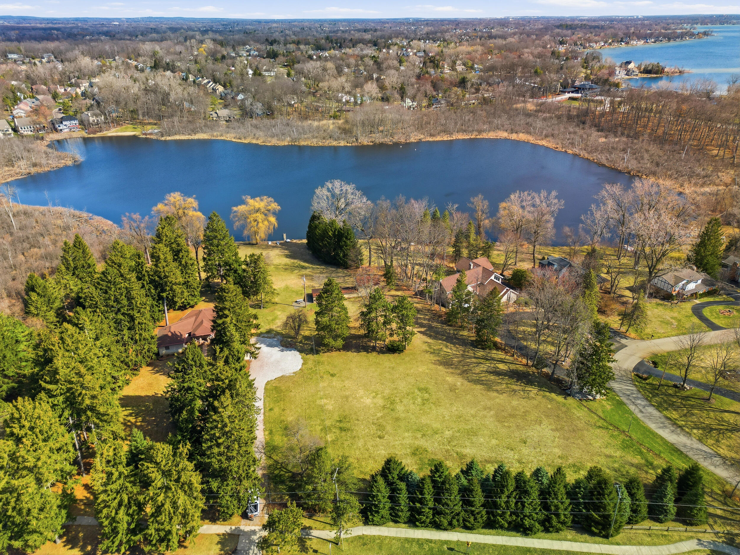 6150 Willow Road West Bloomfield, MI 48324 - Photo 3 of 68 3