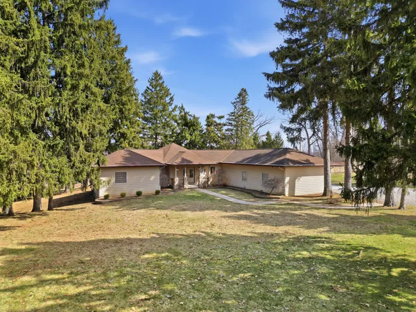 $2,999,000 | 6150 Willow Road, West Bloomfield, MI 48324