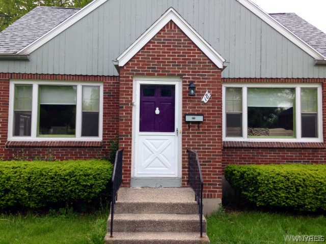 18 Manning Road Amherst, NY 14226 - Photo 1 of 1 Exterior Front