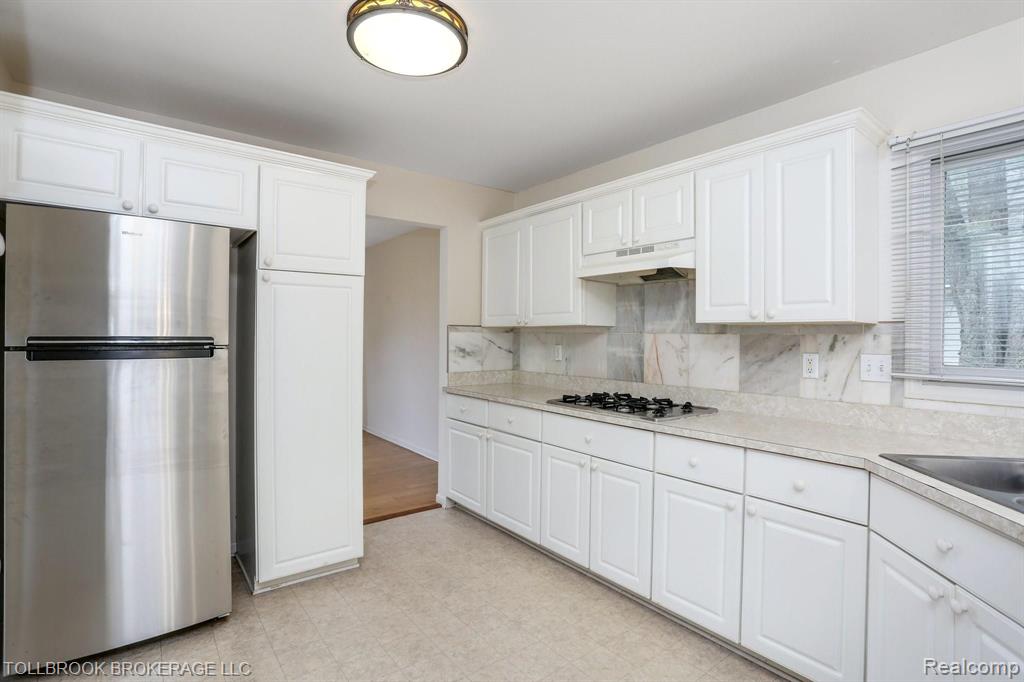 1690 Wethersfield Court Rochester, MI 48309 - Photo 7 of 30