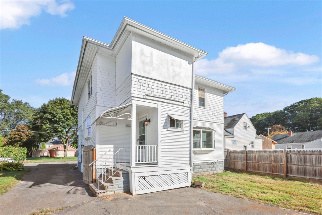 92 Grove Street West Springfield, MA 01089 - Photo 2 of 41