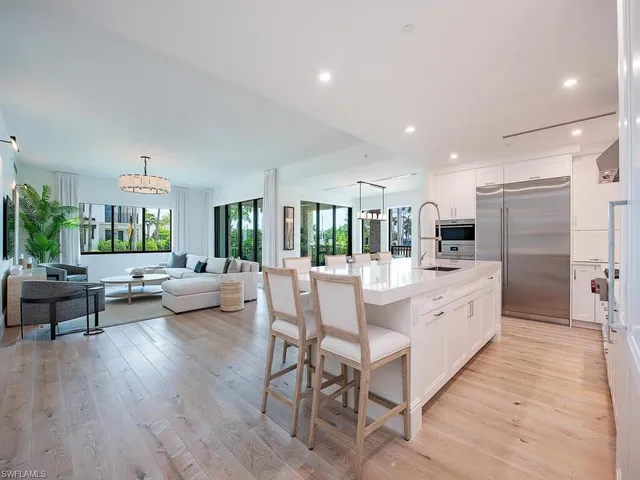 $3,750,000 | 1130 3rd Avenue South, Unit 109, Naples, FL 34102