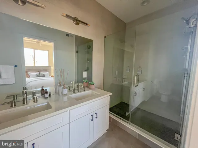 $739,900 | 678 North 13th Street, Philadelphia, PA 19123