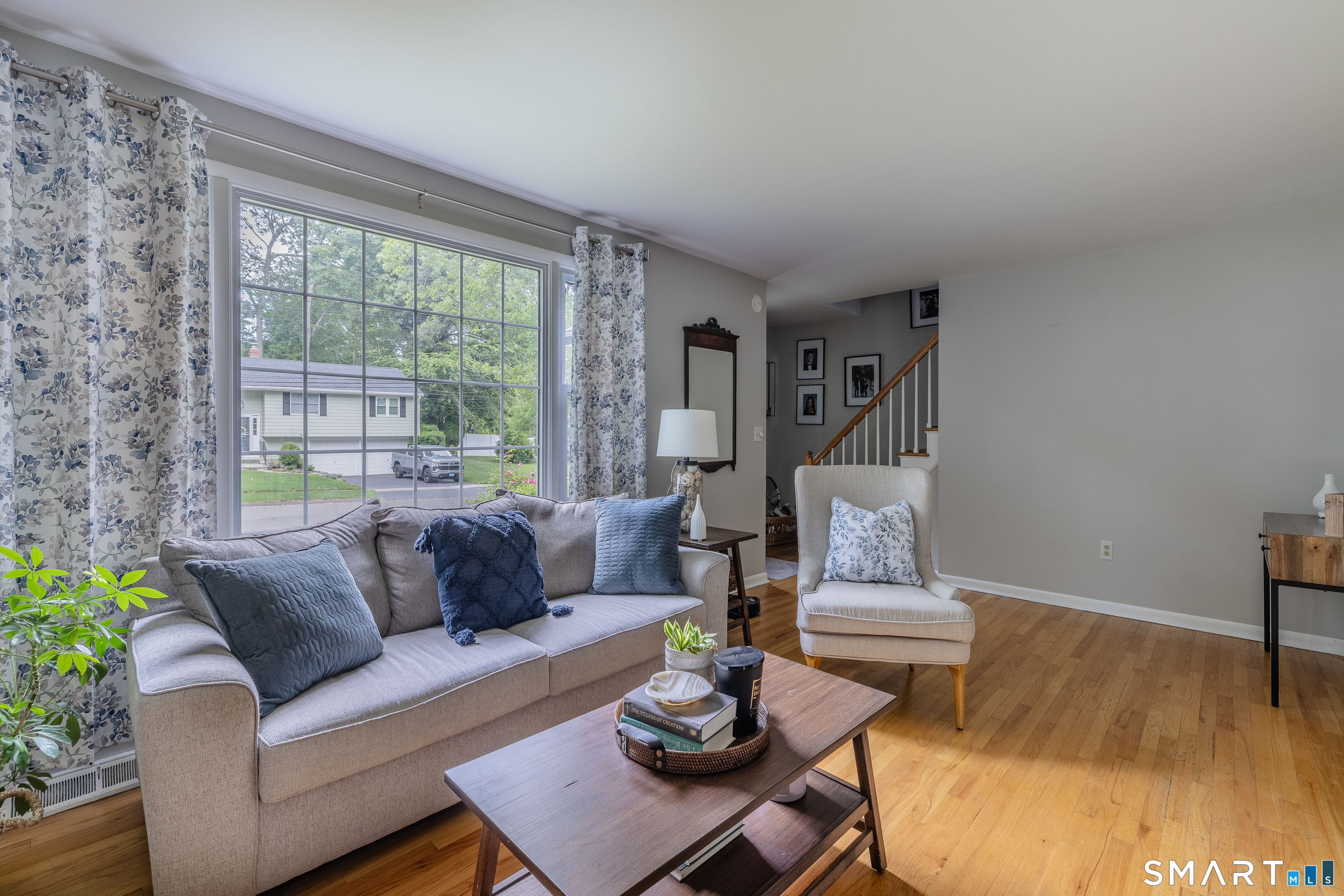 195 Luanne Road Stratford, CT 06614 - Photo 2 of 40