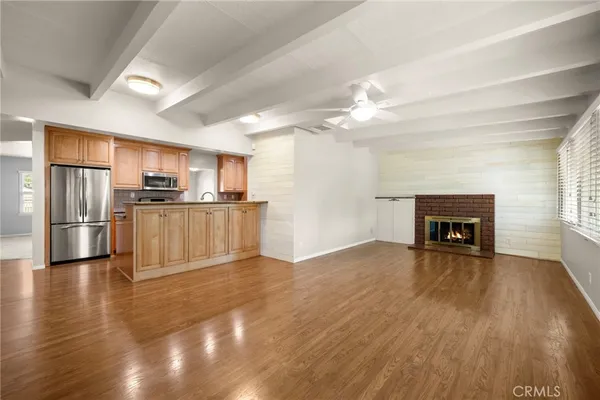 $4,200 | 19113 Welby Way, Reseda, CA 91335