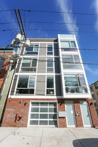 $675,000 | 414 1st Street, Unit 2, Jersey City, NJ 07302