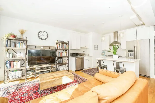 $675,000 | 414 1st Street, Unit 2, Jersey City, NJ 07302