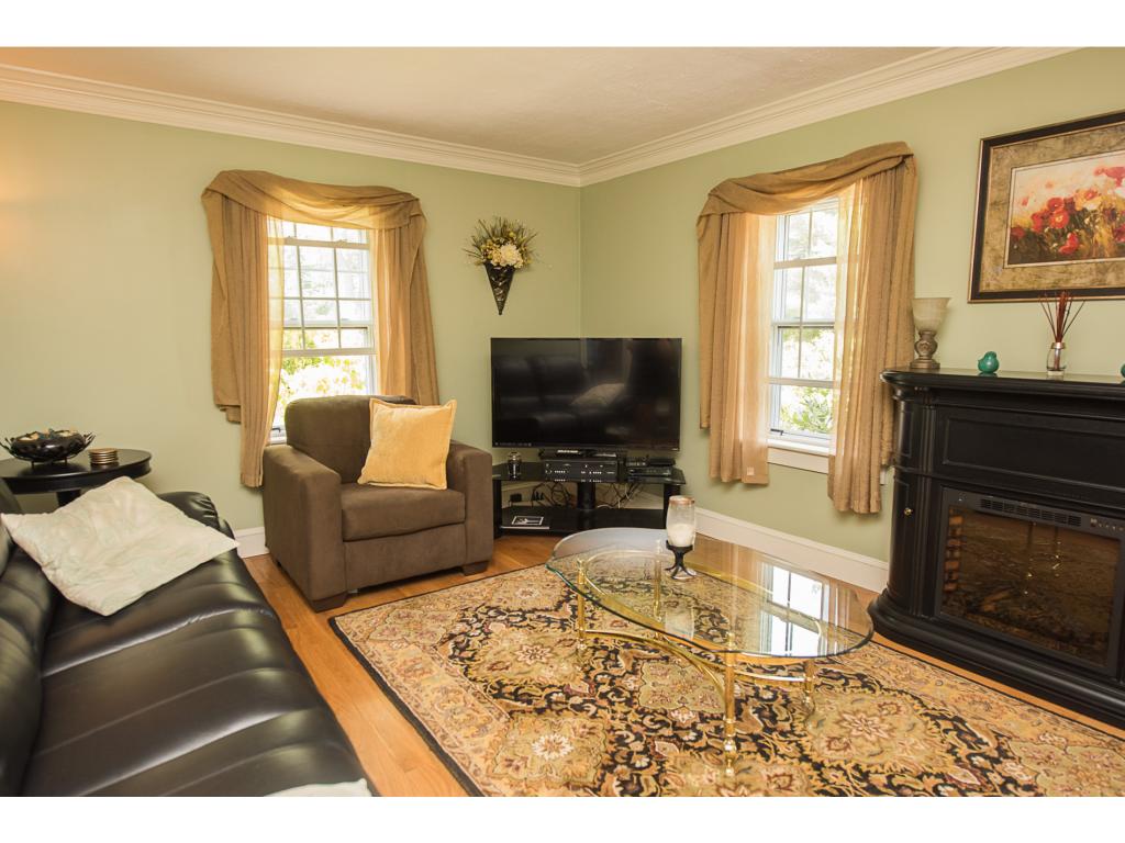193 Bodwell Road Manchester, NH 03109 - Photo 8 of 31