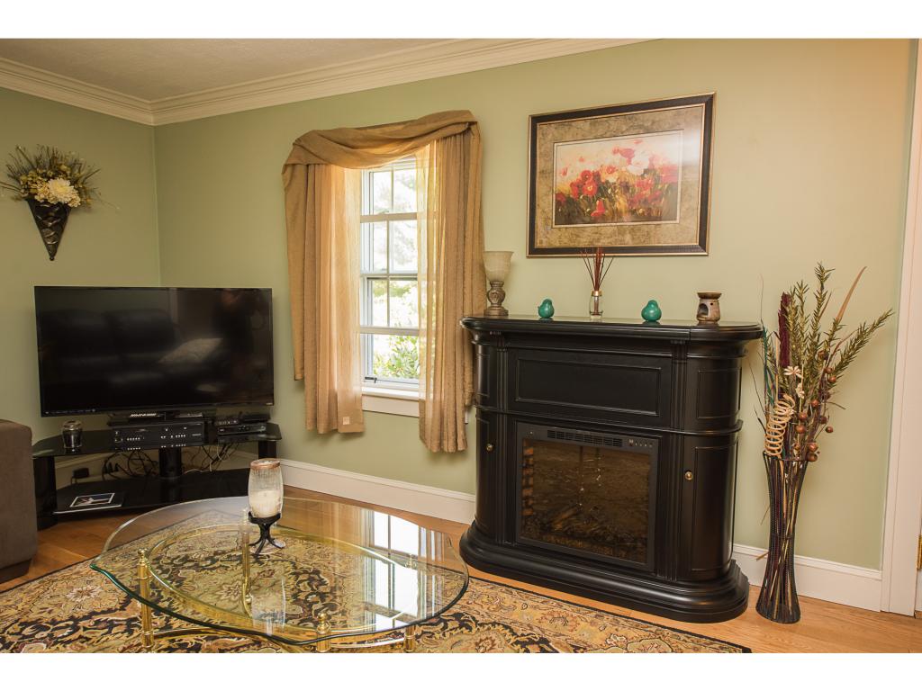 193 Bodwell Road Manchester, NH 03109 - Photo 10 of 31