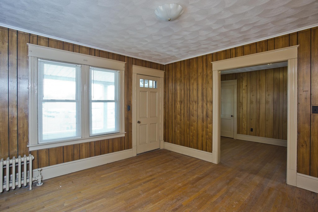 268-270 Parker Street Springfield, MA 01151 - Photo 16 of 19 Gallery Image 16