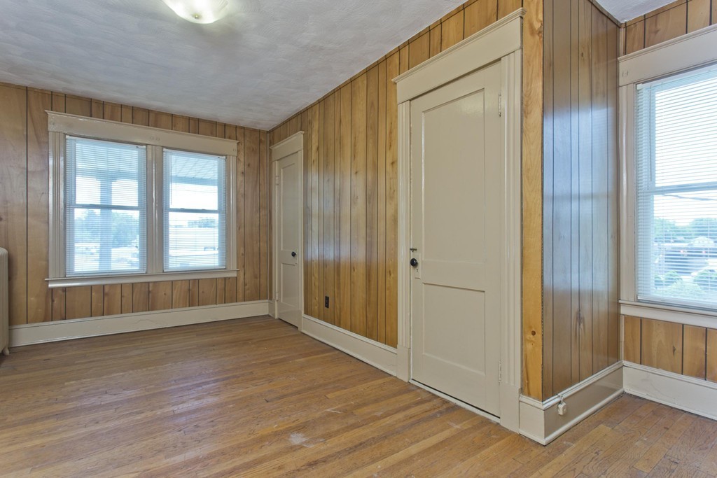 268-270 Parker Street Springfield, MA 01151 - Photo 8 of 19 Gallery Image 8