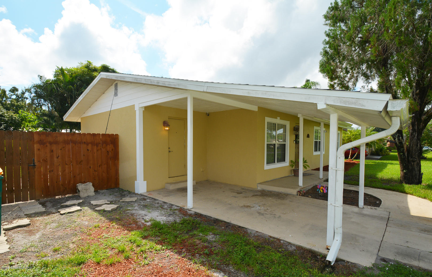 144 Monaco Road West Melbourne, FL 32904 - Photo 6 of 54 DSC_6526