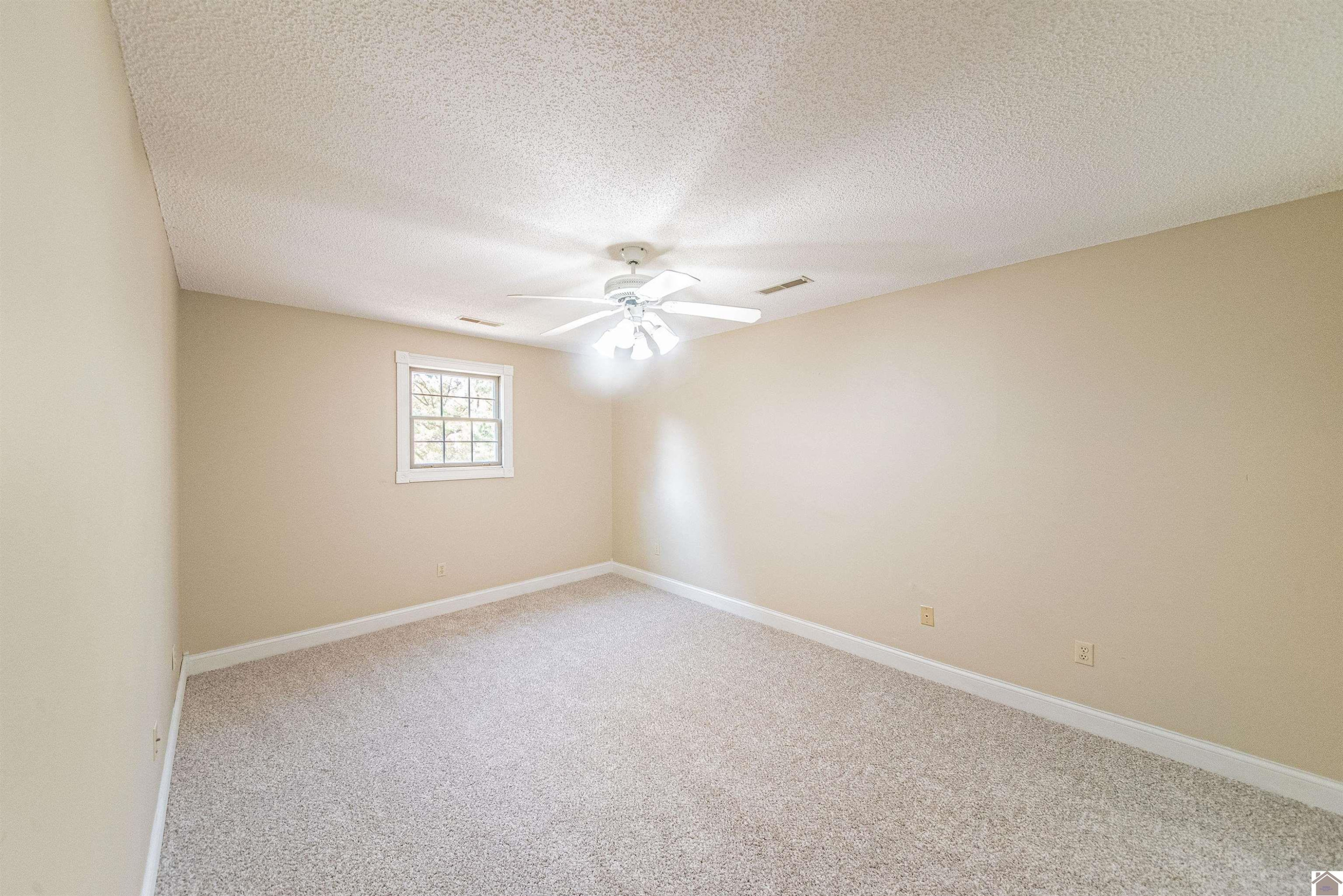 9618 Scale Road Benton, KY 42025 - Photo 21 of 35 Primary bedroom