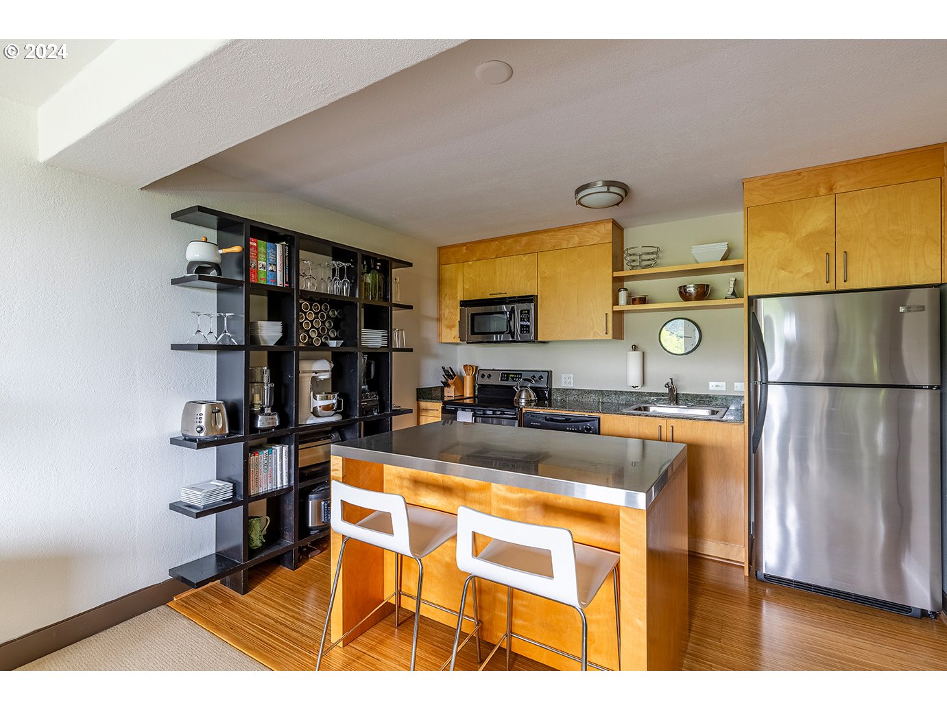 111 Southwest Harrison Street, Unit 7A Portland, OR 97201 - Photo 12 of 25 Gallery Image 12