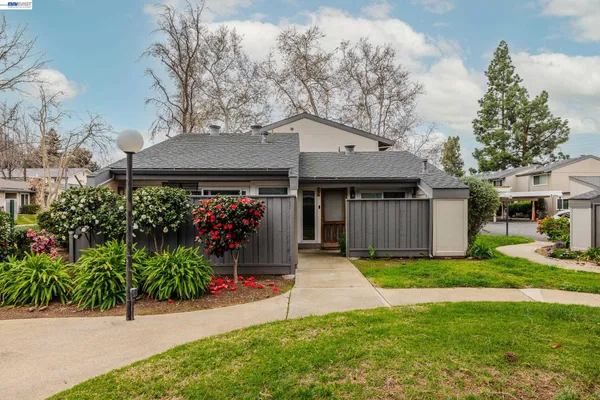 $465,000 | 1355 Kenwal Road, Unit A, Concord, CA 94521