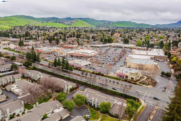 $465,000 | 1355 Kenwal Road, Unit A, Concord, CA 94521