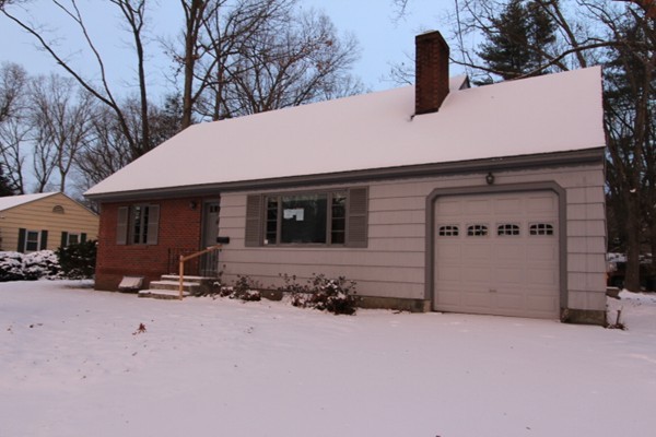 105 Whitmun Road Longmeadow, MA 01106 - Photo 1 of 19 Gallery Image 1