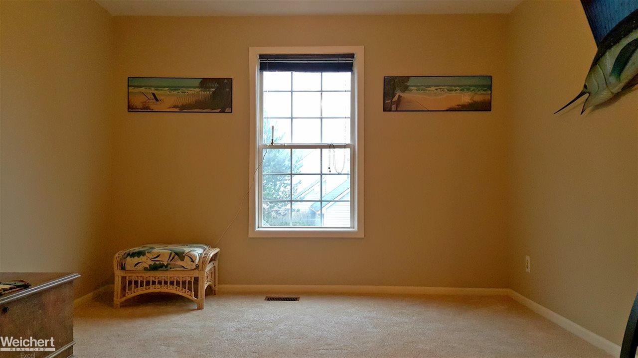 49779 Mound Road Utica, MI 48317 - Photo 23 of 25 31311035-22.JPG