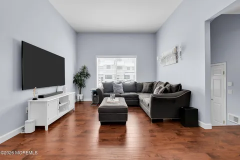 $505,000 | 375 Middlewood Road, Middletown, NJ 07748