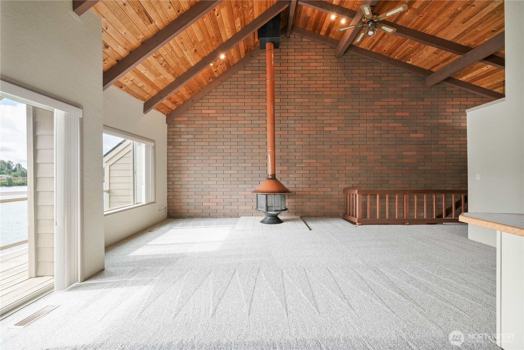 1310 River Road, Unit 2 Longview, WA 98632 - Photo 3 of 40