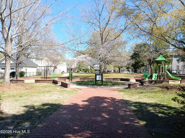 $1,700 | 210 North 6th Street, Unit B, Wilmington, NC 28401