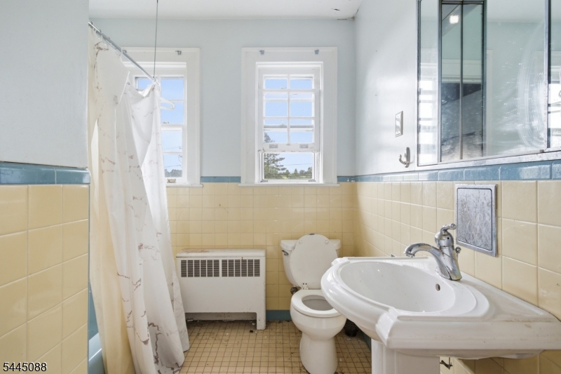 474 Cooper Street Woodbury, NJ 08096 - Photo 27 of 39