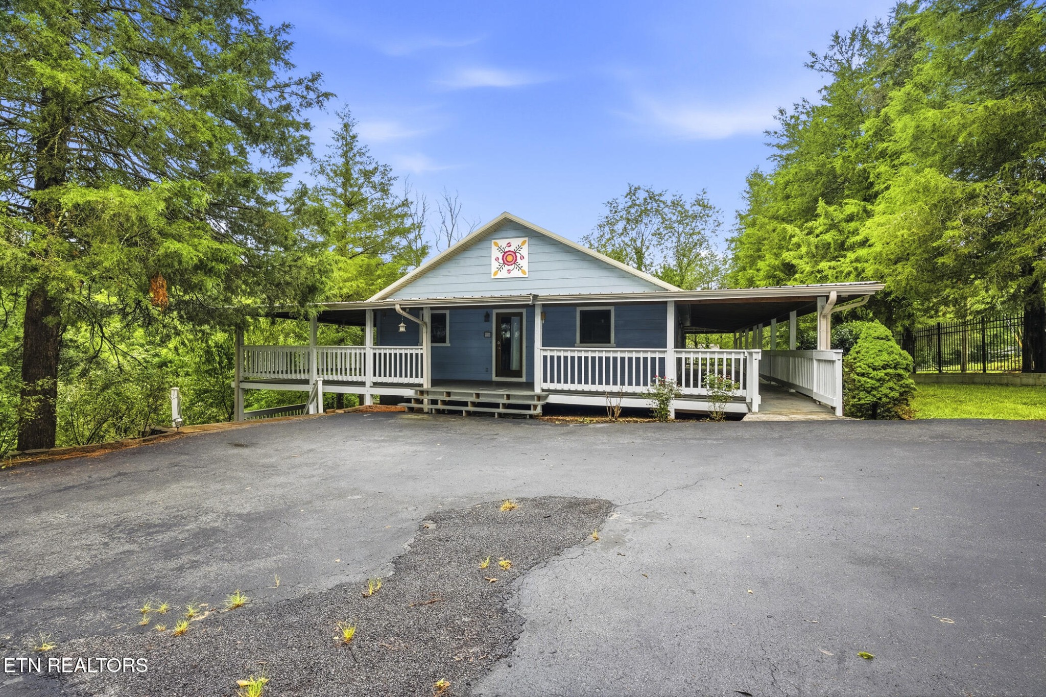 735 Pollard Road Kodak, TN 37764 - Photo 1 of 53 Gallery Image 1
