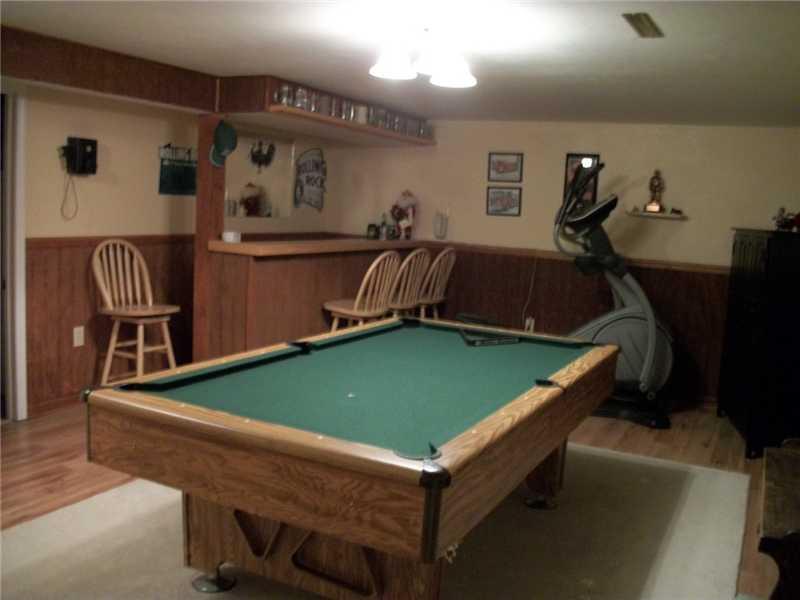 157 Malone Road Derry, PA 15627 - Photo 11 of 23 Den/Family/Great Room.