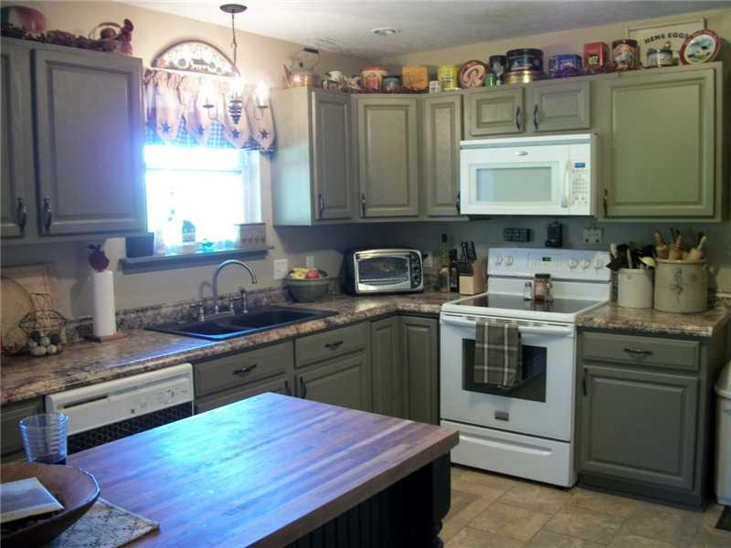 157 Malone Road Derry, PA 15627 - Photo 3 of 23 Kitchen.