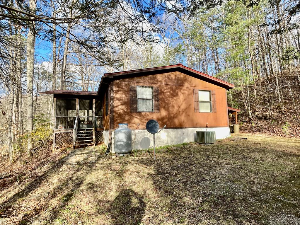 6 Spring Cove Road Blairsville, GA 30512 - Photo 1 of 34 Main View