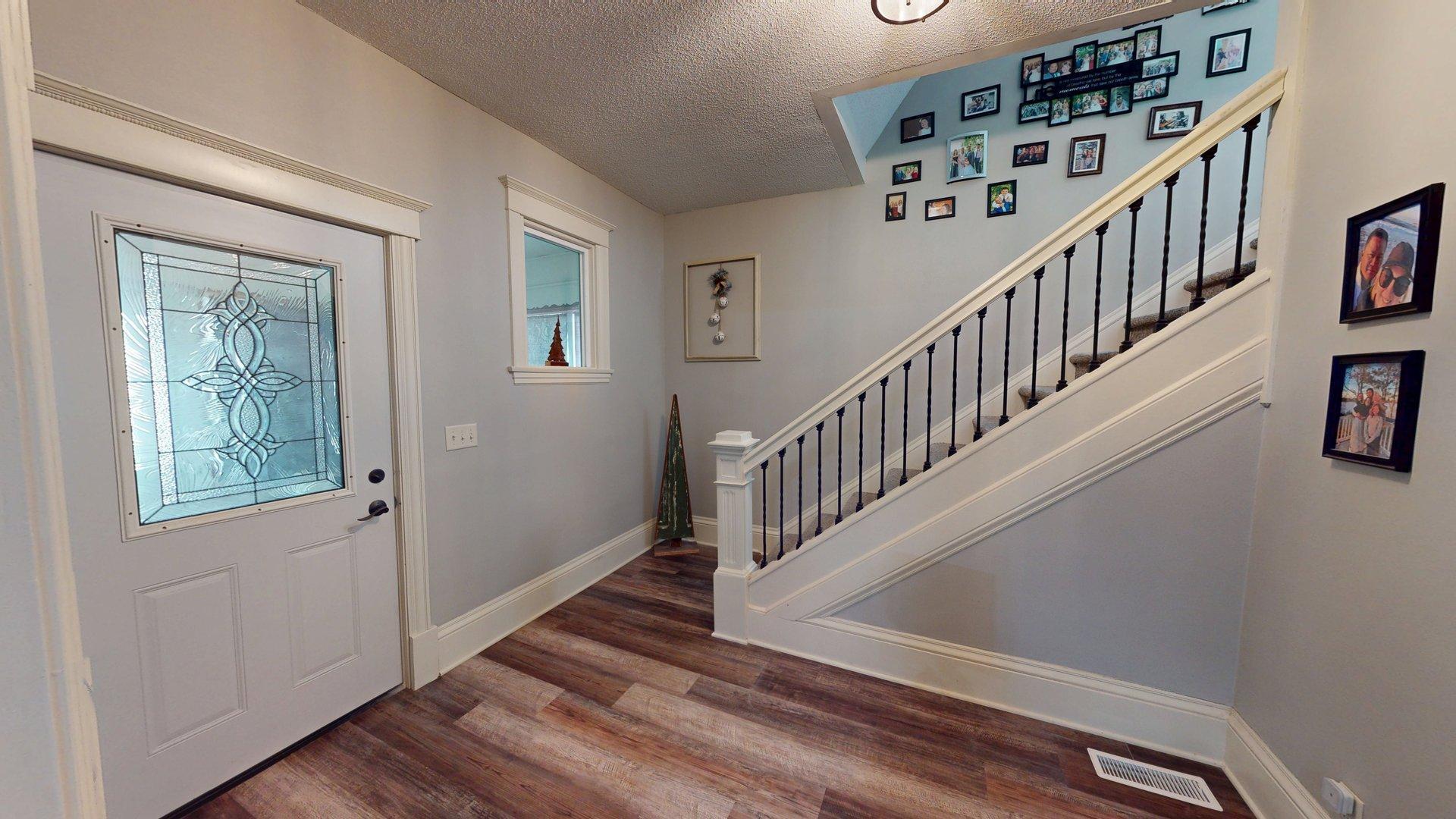 615 18th Street Southwest Willmar, MN 56201 - Photo 5 of 36