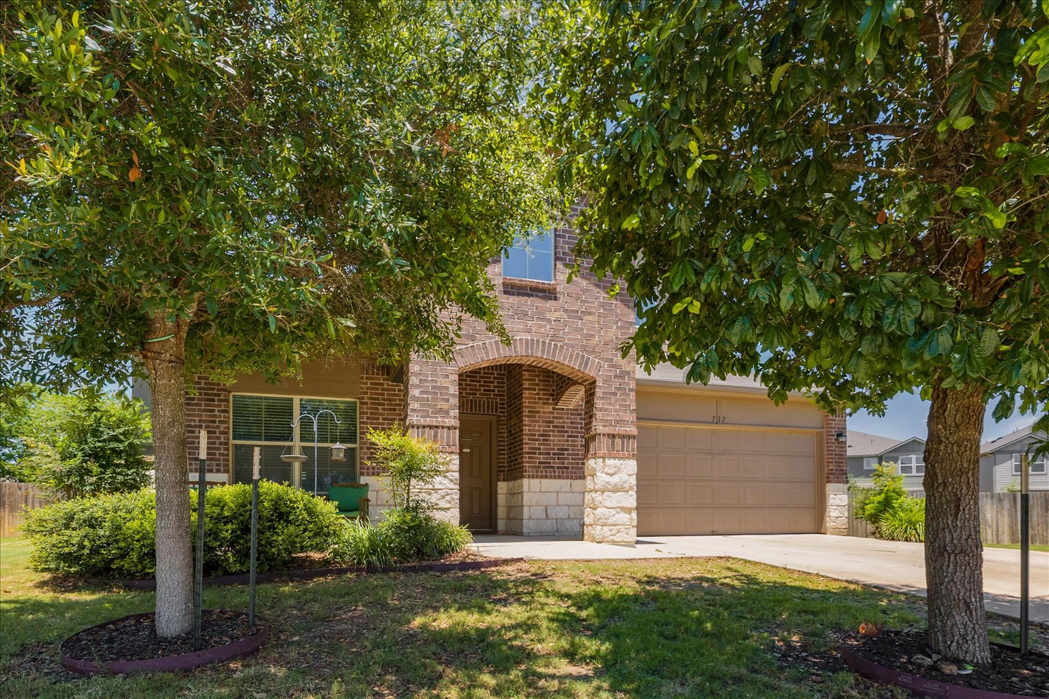 717 Kaluga Trail Leander, TX 78641 - Photo 4 of 40 front view of a house with a yard