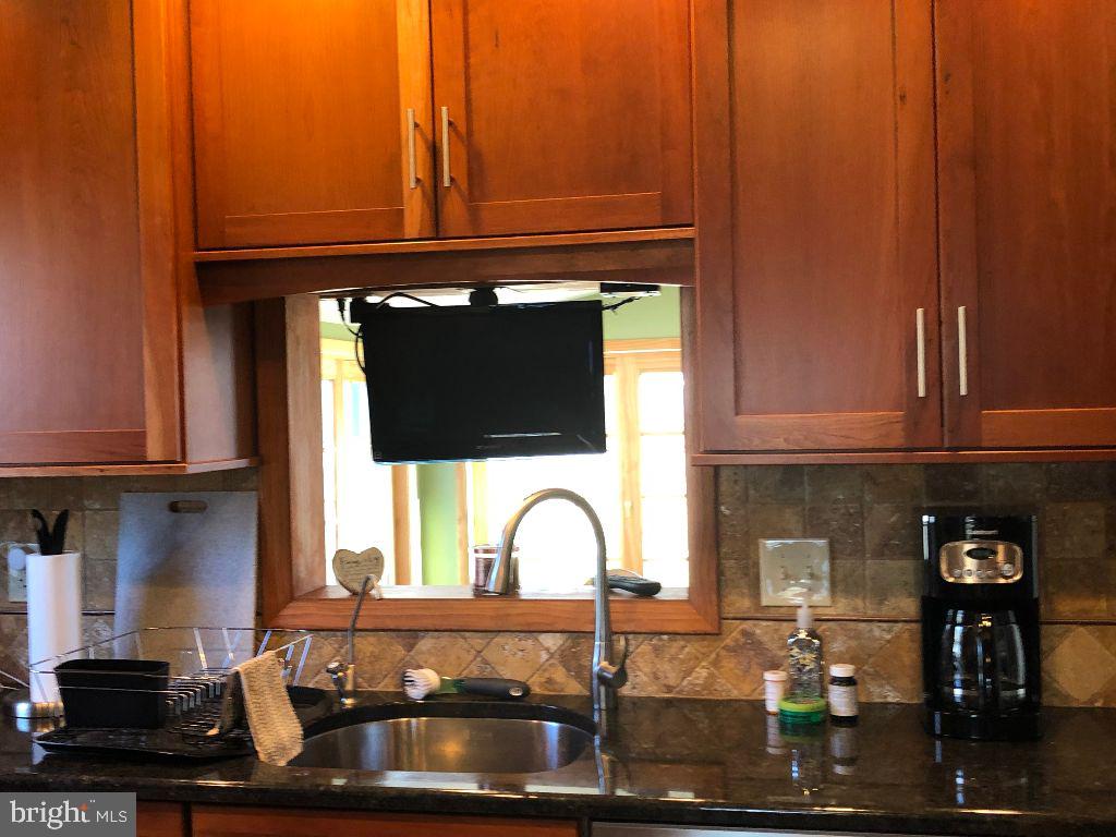 65 Belair Road Warminster, PA 18974 - Photo 9 of 38