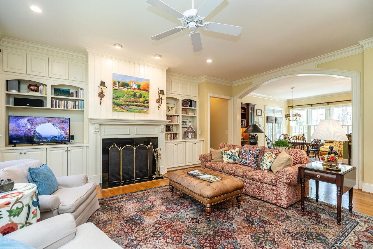 1809 Banbury Road Raleigh, NC 27608 - Photo 9 of 50 Photo 9