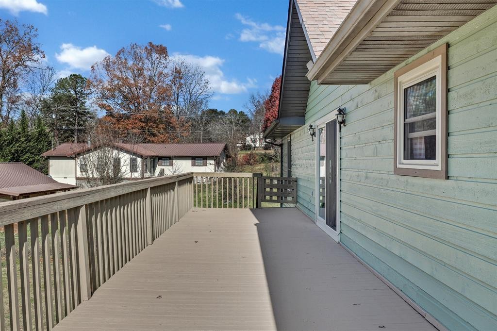 336 Catlett Road Sevierville, TN 37862 - Photo 3 of 27 Gallery Image 3
