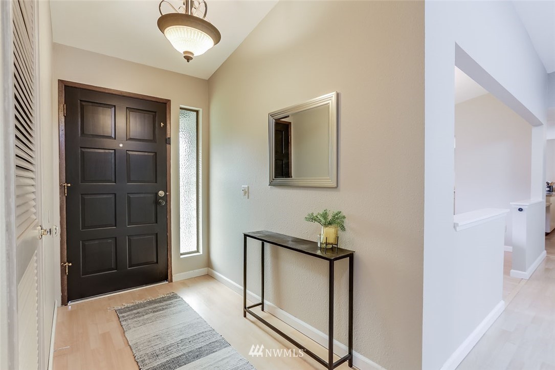 15010 Southeast 170th Street Renton, WA 98058 - Photo 3 of 27 Gallery Image 3