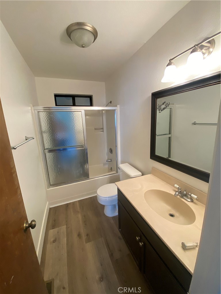 19742 Oak Flat Road Hidden Valley Lake, CA 95467 - Photo 12 of 19 Hall bath.