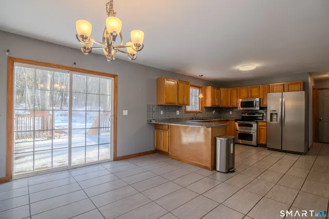 $449,900 | 8 Juniper Lane, Plainfield, CT 06354