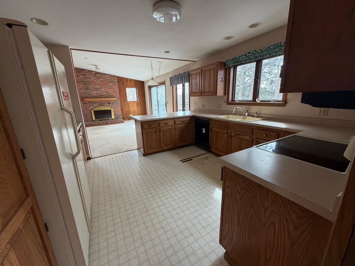 1805 Woodland Ridge Road Wausau, WI 54403 - Photo 5 of 31