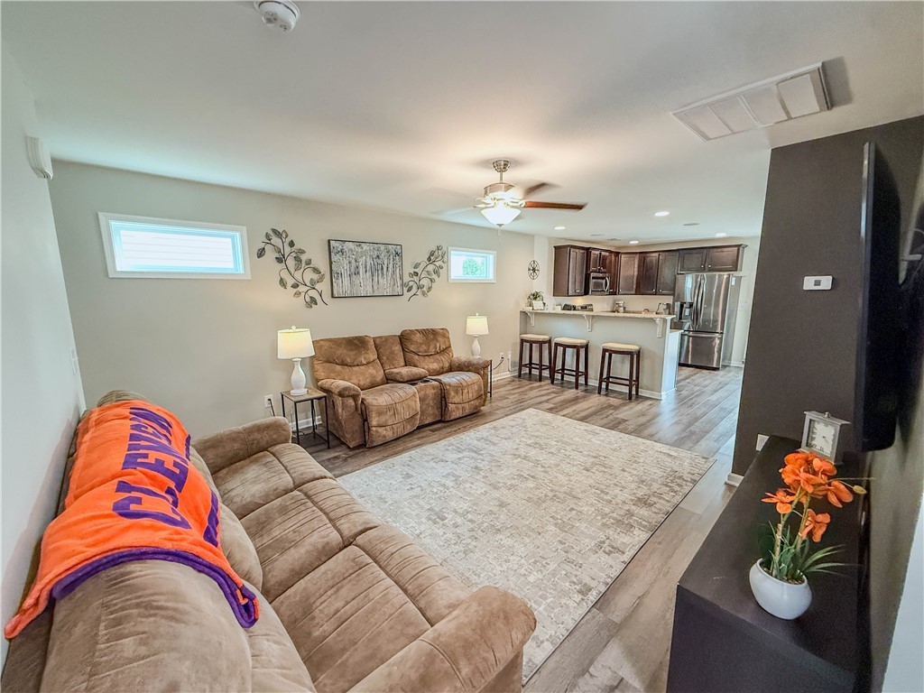 128 Adger Road Pendleton, SC 29670 - Photo 5 of 44