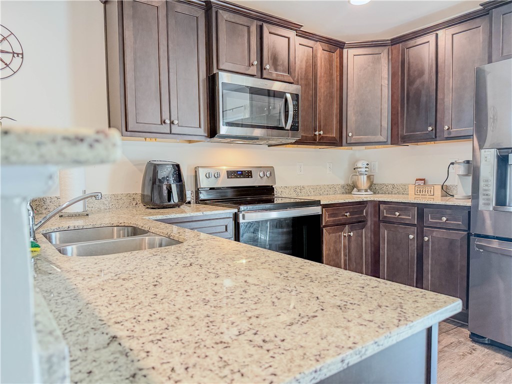 128 Adger Road Pendleton, SC 29670 - Photo 7 of 44