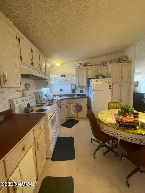1312 Bourdon Ranch Road Show Low, AZ 85901 - Photo 10 of 18 20220525230647355179000000-o